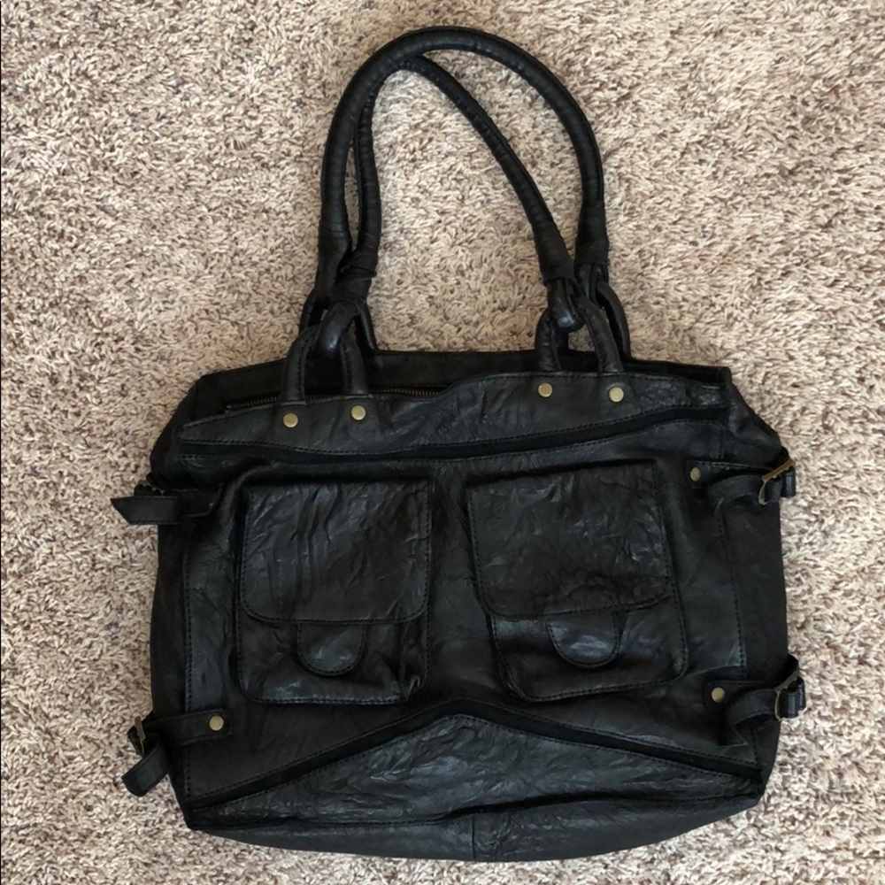 Black Lesa Wallace purse